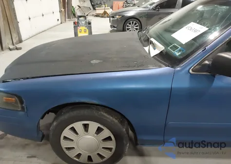 2008 Ford Crown Victoria Police/Police Interceptor из США, поврежденный, VIN 2FAHP71V08X136178